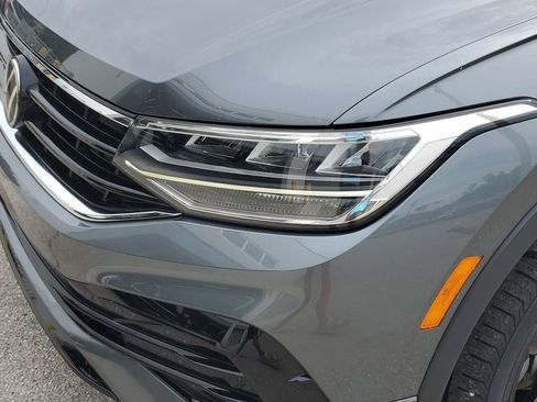 Certified 2023 Volkswagen Tiguan SE R-Line FWD image 11