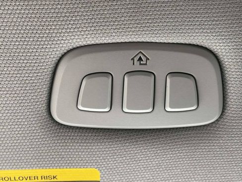 Used 2025 Ford F150 Lariat w/ Equipment Group 501A Mid AWD/4WD image 29