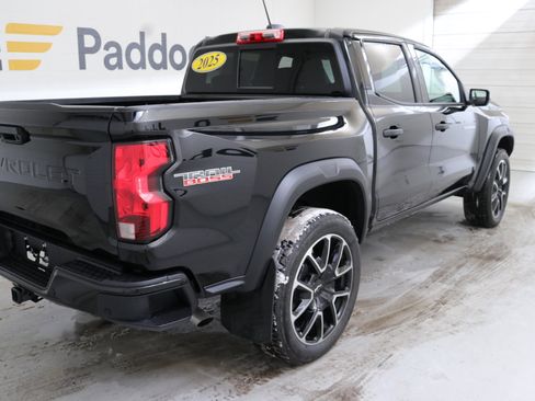 Used 2025 Chevrolet Colorado Trail Boss image 11