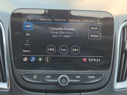 Used 2020 Chevrolet Malibu LT FWD image 13