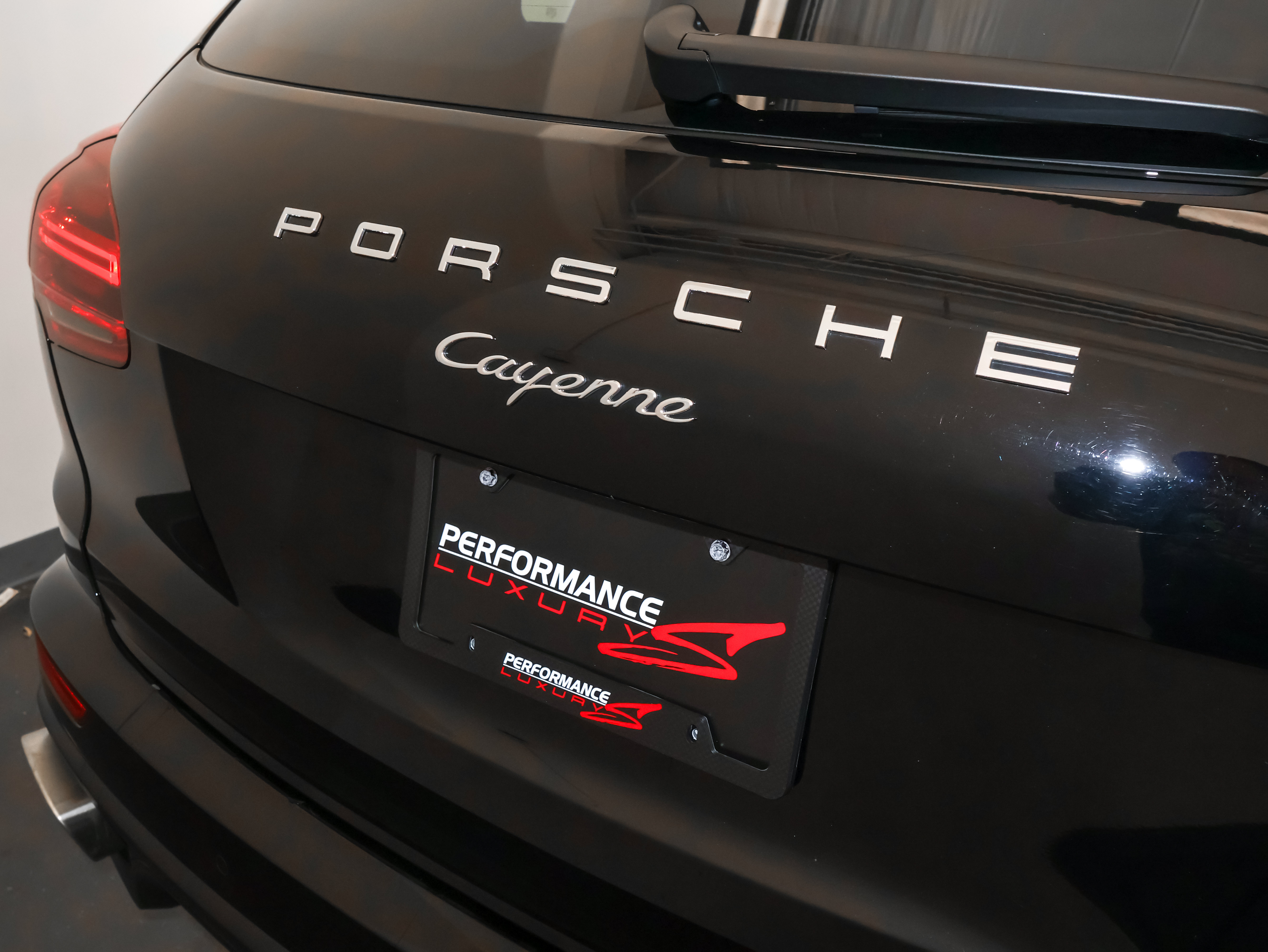 Used 2018 Porsche Cayenne Platinum Edition AWD/4WD image 50