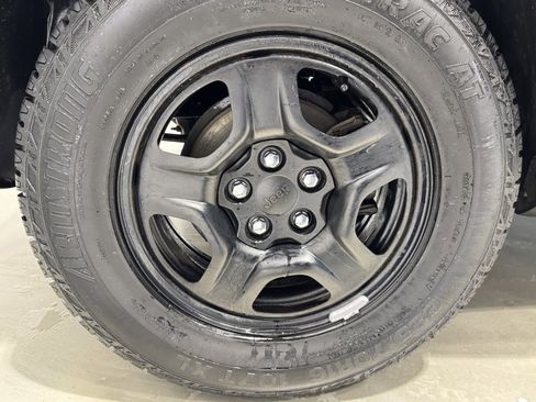 Used 2020 Jeep Renegade Sport image 9