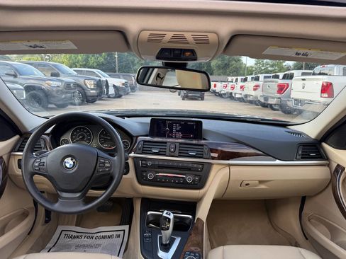 Used 2013 BMW 328i xDrive Sedan AWD/4WD image 17