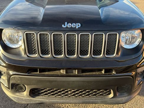 Used 2023 Jeep Renegade Latitude image 19