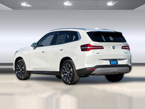 Used 2026 BMW X3 xDrive30 w/ Premium Package image 3