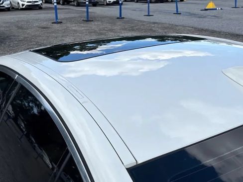 Used 2019 BMW 540i xDrive w/ Convenience Package AWD/4WD image 9