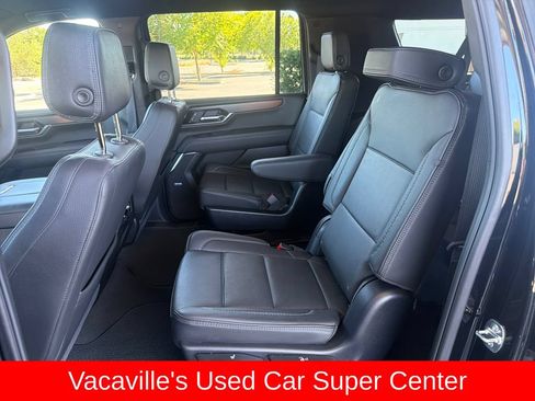 Used 2025 GMC Yukon XL Denali AWD/4WD image 23