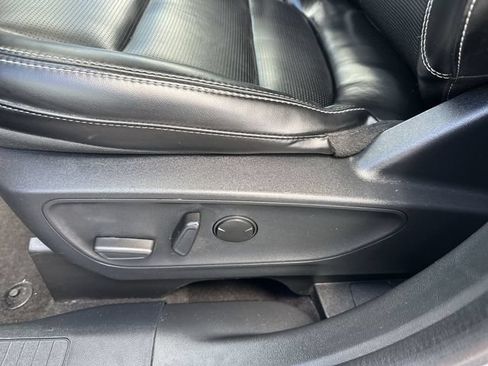 Used 2024 Ford Escape Platinum AWD/4WD image 34