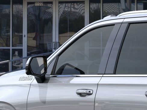 New 2026 Chevrolet Suburban High Country w/ Sun And Tow Package image 12