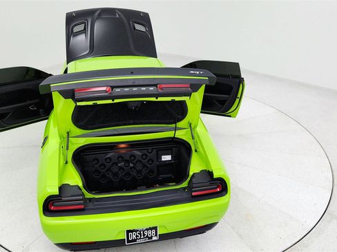 Used 2015 Dodge Challenger SRT Hellcat image 10