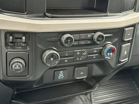 New 2026 Ford F250 XL w/ F-250 >10K GVWR Package image 20
