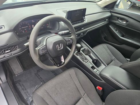 Certified 2023 Honda Accord EX image 12