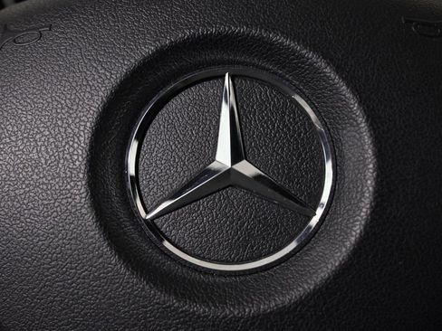 Used 2016 Mercedes-Benz E 350 4MATIC Sedan image 34