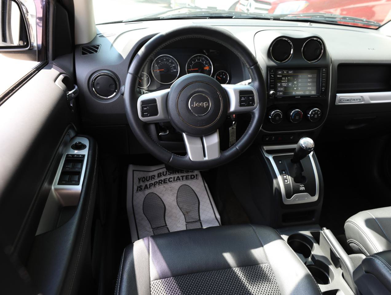 Used 2017 Jeep Compass Latitude AWD/4WD image 15