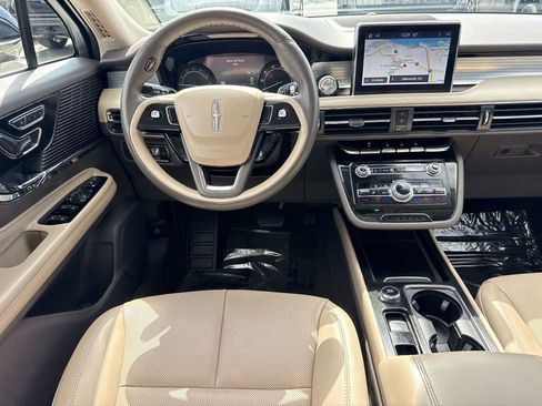 Certified 2022 Lincoln Corsair Standard image 13