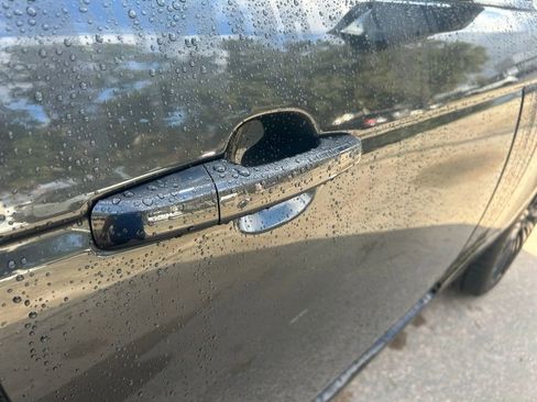 Used 2018 Land Rover Range Rover HSE image 27