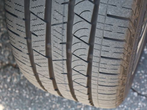 Used 2025 Volvo XC60 B5 Plus image 12