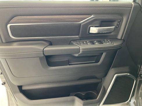 New 2026 RAM 3500 Laramie AWD/4WD image 14