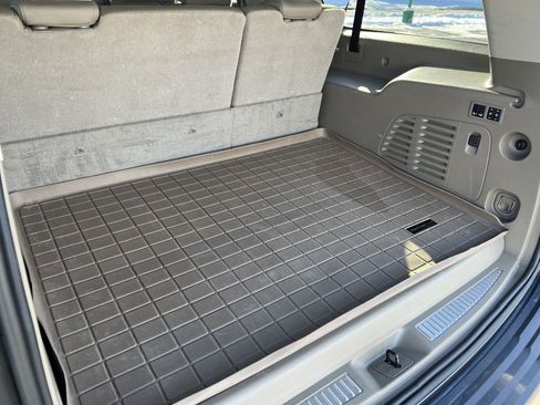 Used 2020 GMC Yukon XL SLT image 46