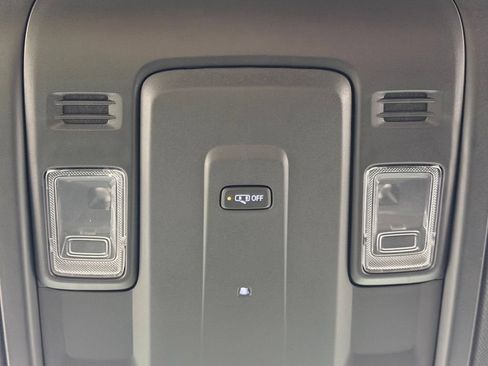 Used 2025 Chevrolet Suburban LS AWD/4WD image 58