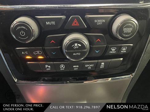 Used 2019 Jeep Grand Cherokee Limited w/ Trailer Tow Group IV image 30