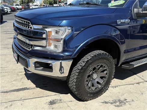 Used 2018 Ford F150 Lariat w/ Equipment Group 502A Luxury AWD/4WD image 11