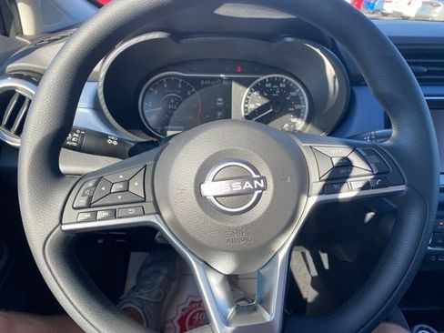 New 2025 Nissan Versa SV w/ Trunk Package image 21