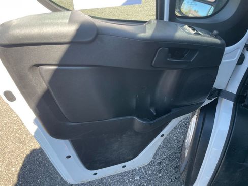 Used 2023 RAM ProMaster 2500 FWD image 11