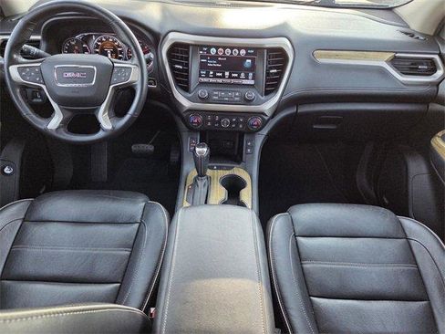 Used 2019 GMC Acadia Denali image 13