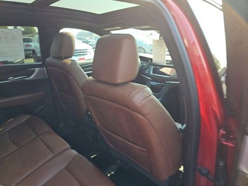 Used 2025 Cadillac XT5 Sportv image 16