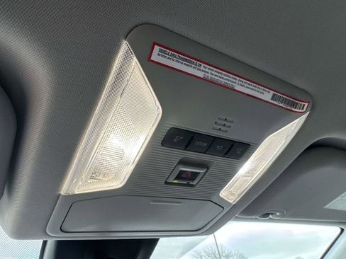 Certified 2022 Toyota RAV4 LE image 28