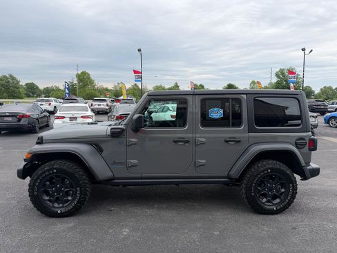 Used 2023 Jeep Wrangler Unlimited w/ Cold Weather Group AWD/4WD image 10