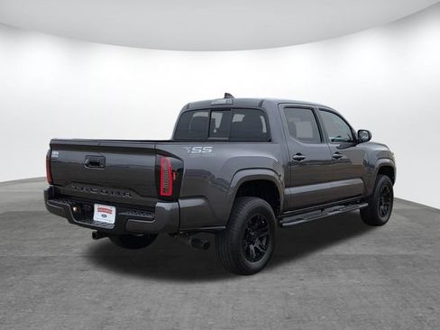 Used 2021 Toyota Tacoma SR w/ SR Convenience Package image 4