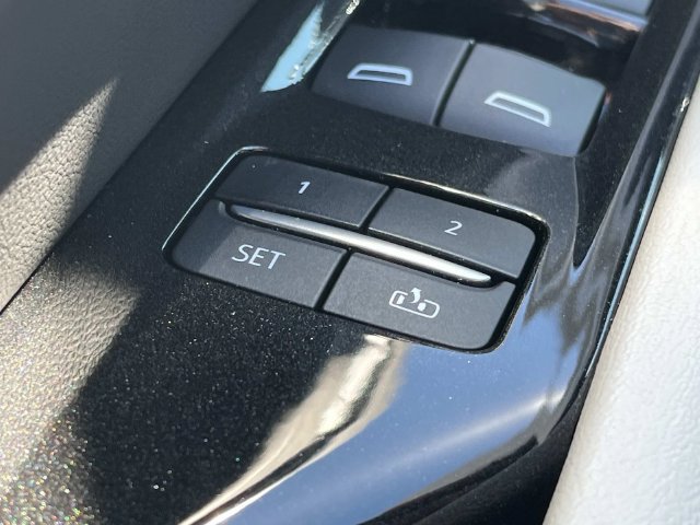 Used 2023 Cadillac Escalade Sport w/ Touring Package AWD/4WD image 33