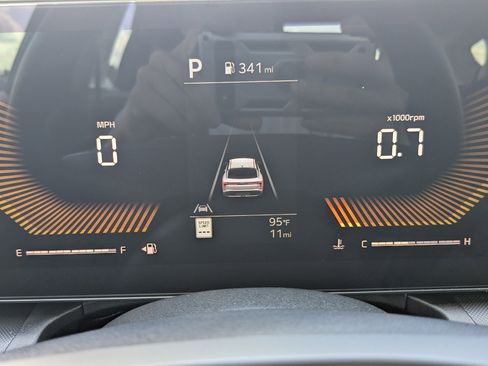 New 2025 Kia K4 LX image 32