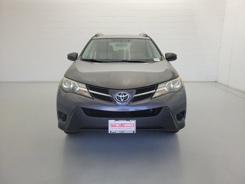 Used 2014 Toyota RAV4 LE FWD image 3