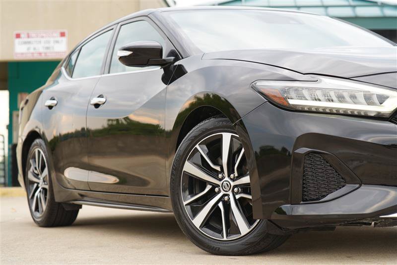 Used 2021 Nissan Maxima 3.5 SV w/ Floor Mat Group FWD image 12