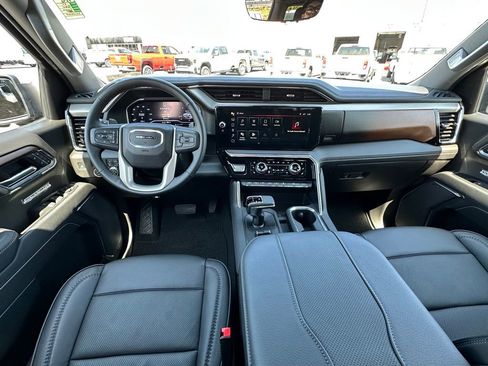 Used 2025 GMC Sierra 1500 Denali w/ Denali Reserve Package AWD/4WD image 21