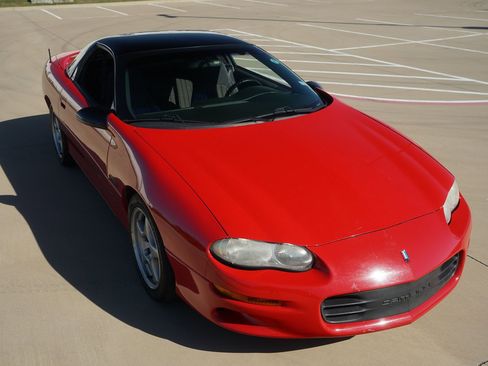 Used 1999 Chevrolet Camaro Z28 w/ Performance Pkg image 20