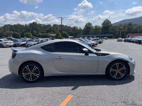 Used 2013 Scion FR-S 10 Series RWD image 6