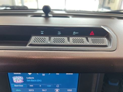 Used 2023 Ford Bronco Outer Banks image 23