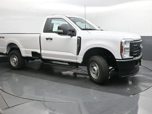 New 2026 Ford F250 XL w/ F-250 >10K GVWR Package AWD/4WD image 23