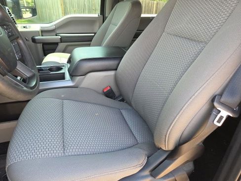 Used 2020 Ford F250 XLT w/ XLT Premium Package AWD/4WD image 7