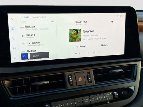 New 2025 Lexus ES 350 w/ Premium Package image 32