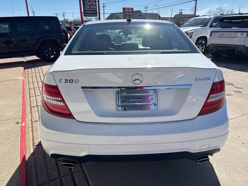 Used 2014 Mercedes-Benz C 300 4MATIC Sedan image 4