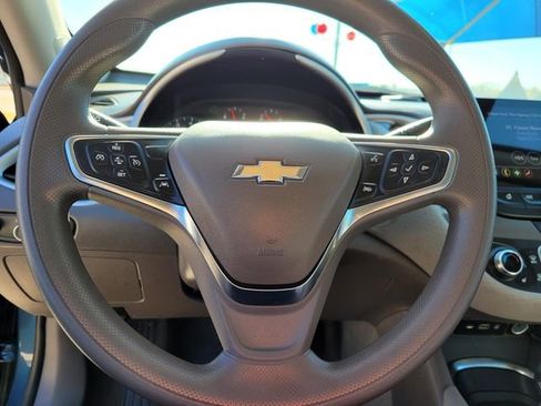 Used 2025 Chevrolet Malibu LT image 26