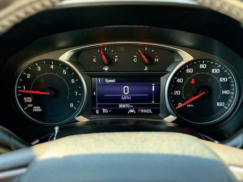 Used 2020 Chevrolet Equinox LT w/ Driver Convenience Package FWD image 10