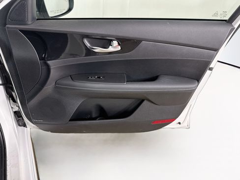 Used 2024 Kia Forte GT-Line w/ GT-Line Premium Package FWD image 32