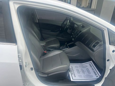 Used 2018 Kia Forte EX w/ EX Premium Plus Package image 25