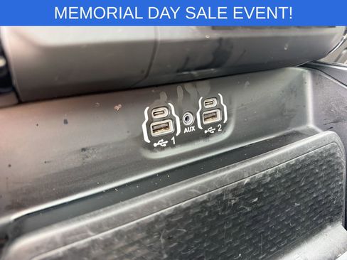 Used 2023 RAM 1500 Laramie AWD/4WD image 37